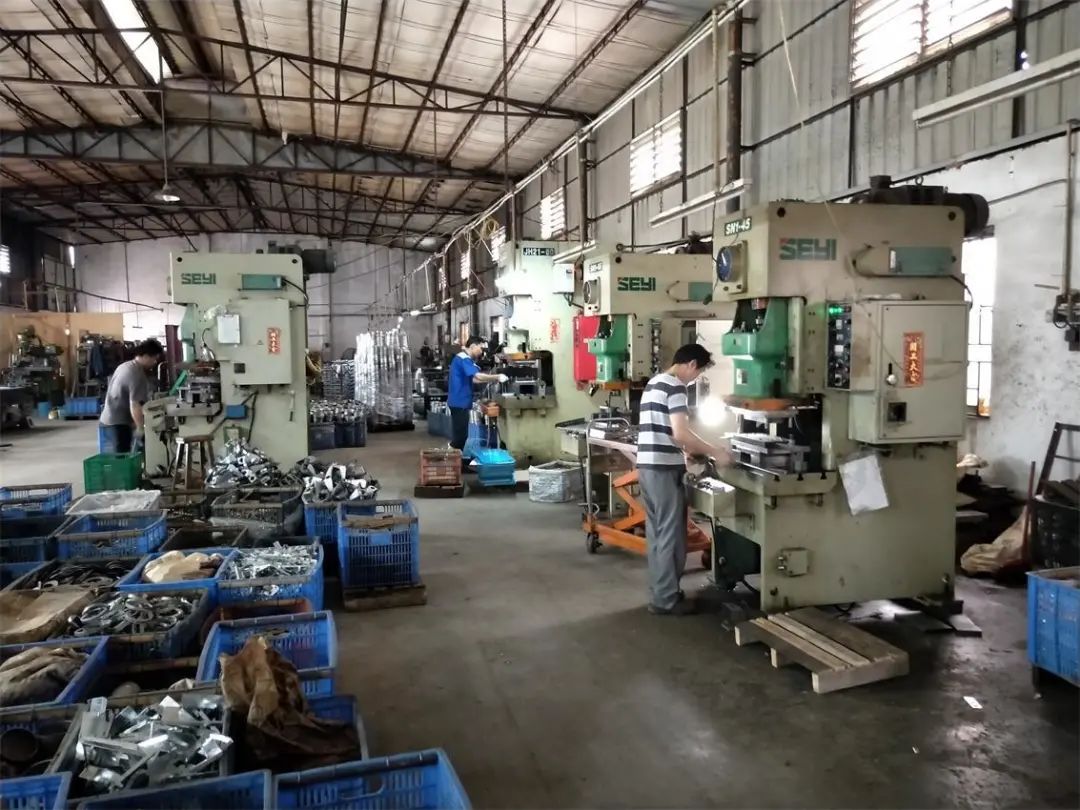 五金加工廠有機(jī)廢氣異味控制，Dejing的凈?除臭劑如何做到？