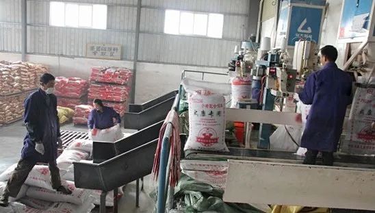 飼料廠車間腥臭味擾民，就用Dejing的凈飼料廠專用除臭劑.jpg