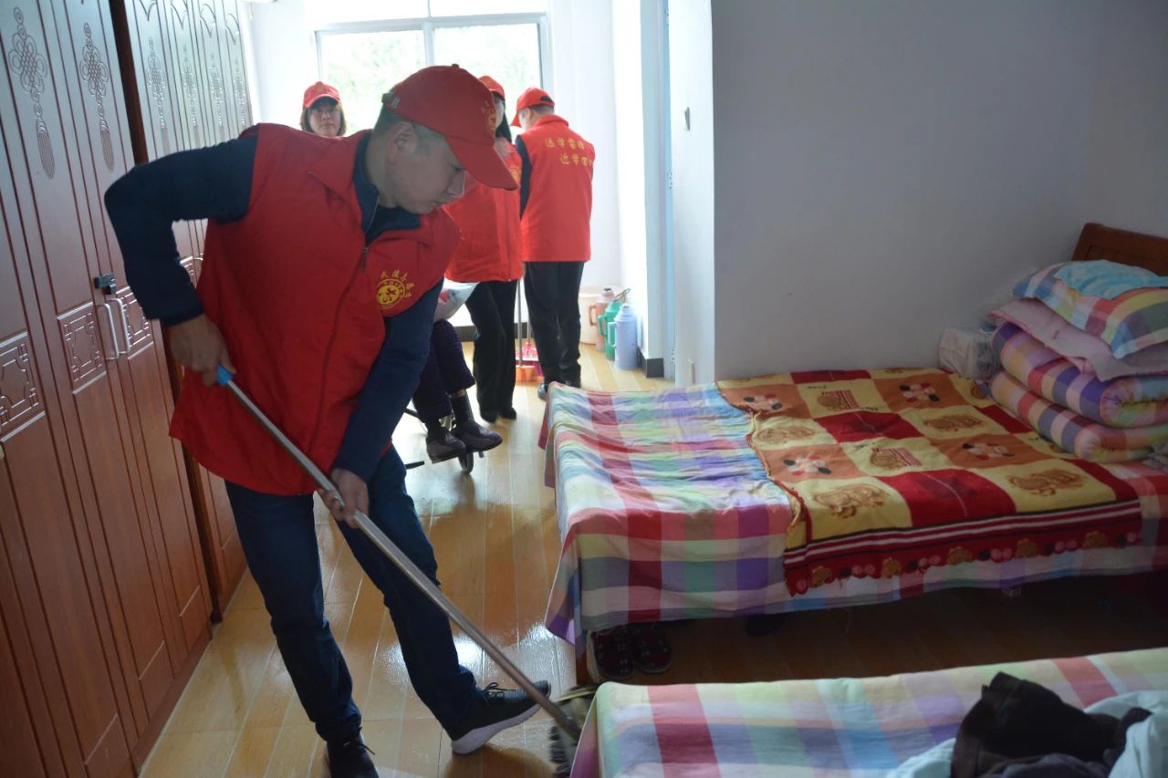 敬老院等服務(wù)機構(gòu)室內(nèi)空氣異味凈化解決方案.jpg 敬老院等服務(wù)機構(gòu)室內(nèi)空氣異味凈化解決方案.jpg